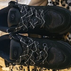 UGG Women's Black Lo Lommell Shoes